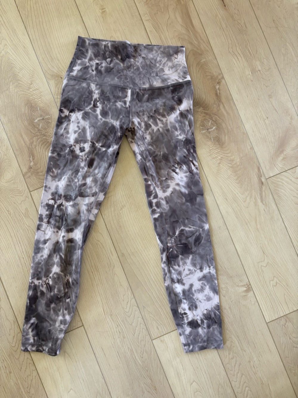 Lululemon Tie-Dye align Leggings